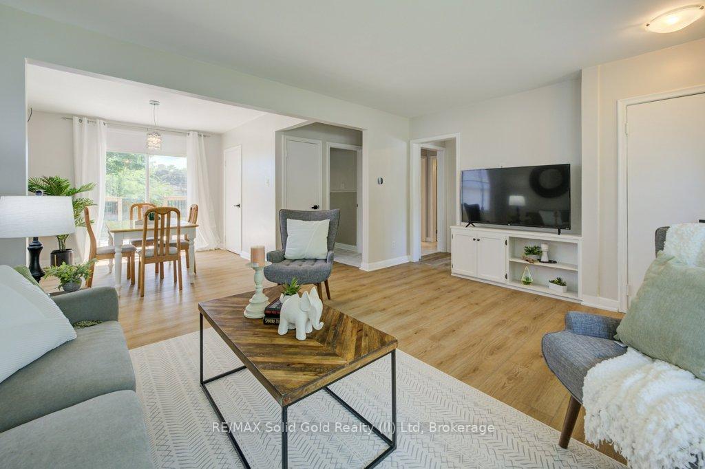Photo 9 of 89 Roxborough Avenue, Kitchener — HOMEH