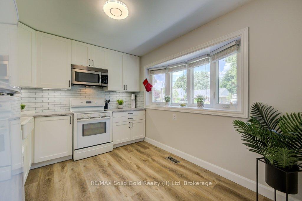 Photo 14 of 89 Roxborough Avenue, Kitchener — HOMEH
