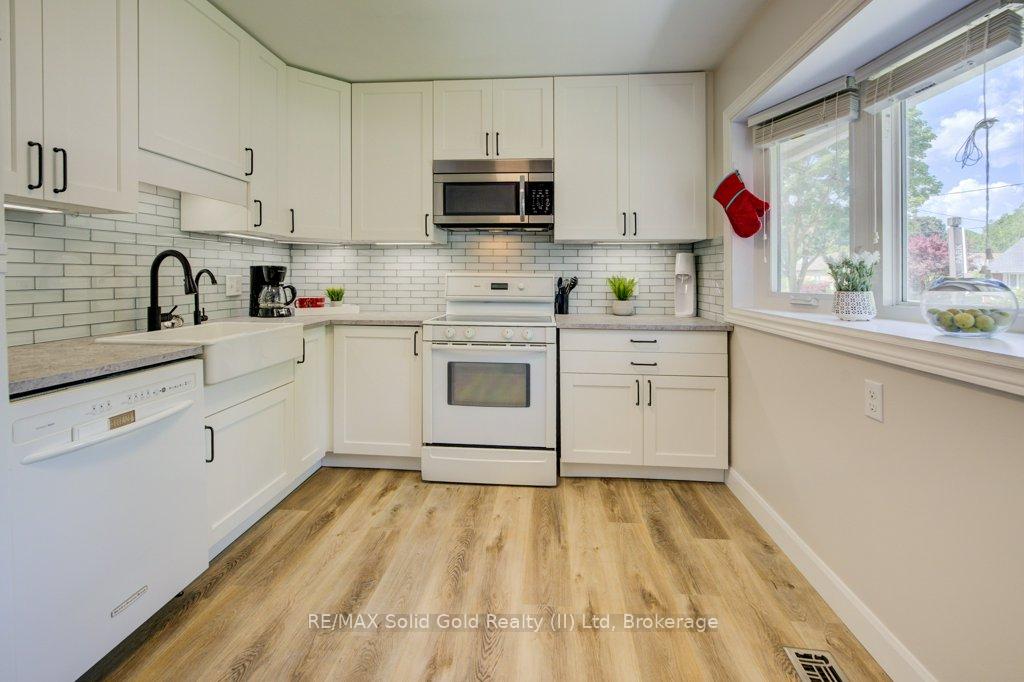 Photo 15 of 89 Roxborough Avenue, Kitchener — HOMEH