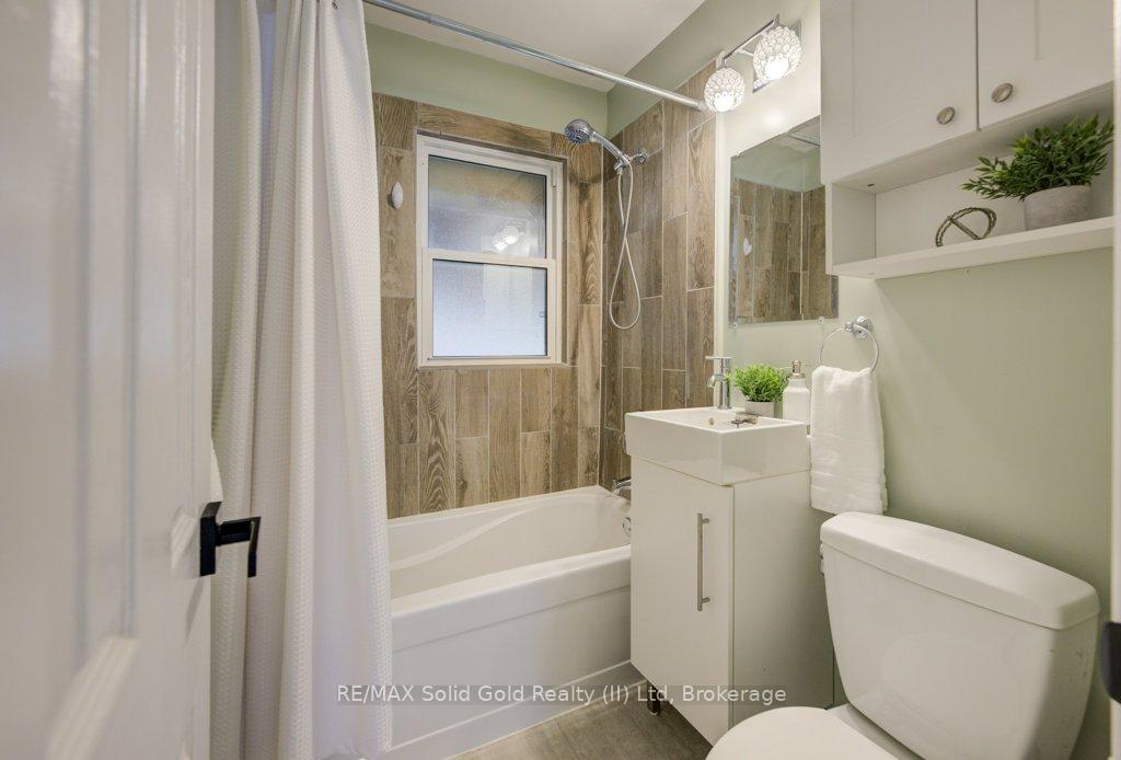 Photo 20 of 89 Roxborough Avenue, Kitchener — HOMEH