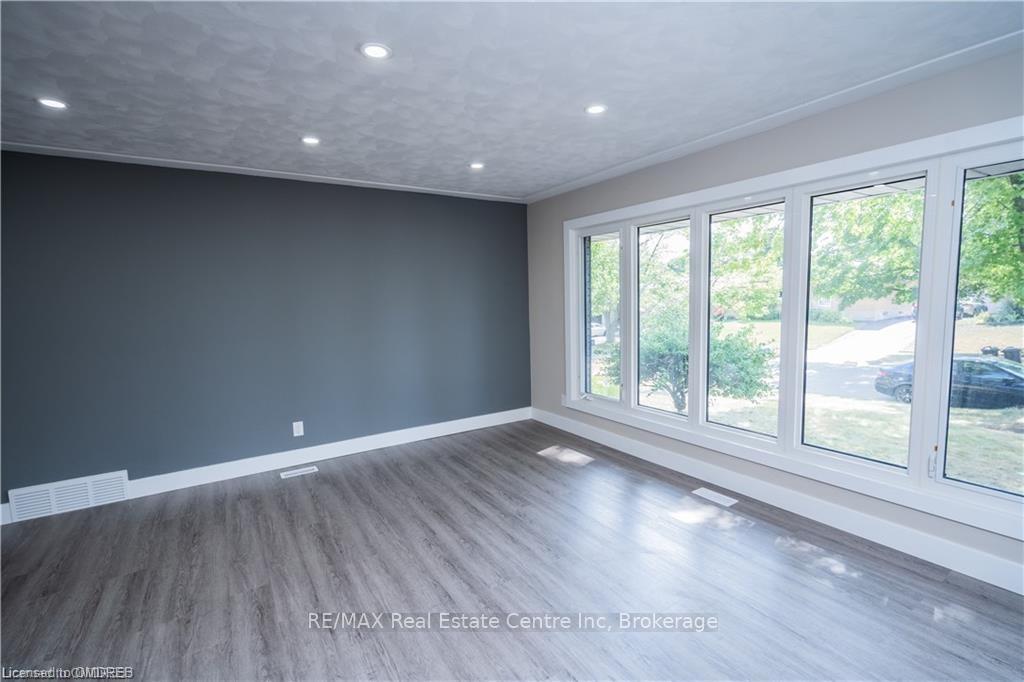 Photo 4 of Unit Upper, 47 Duncairn Avenue, Kitchener — HOMEH