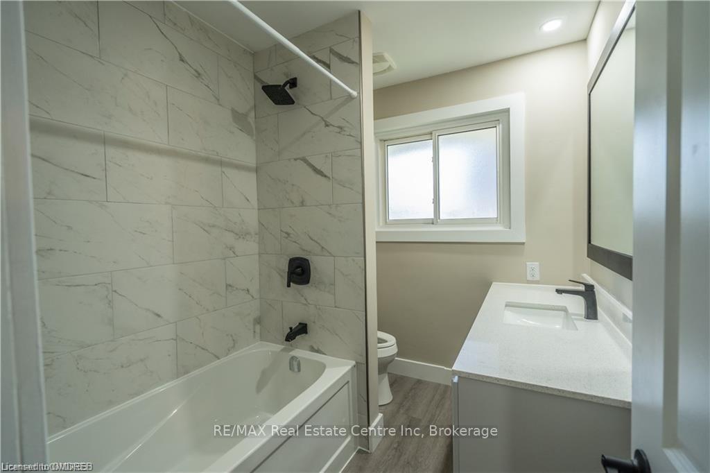 Photo 8 of Unit Upper, 47 Duncairn Avenue, Kitchener — HOMEH