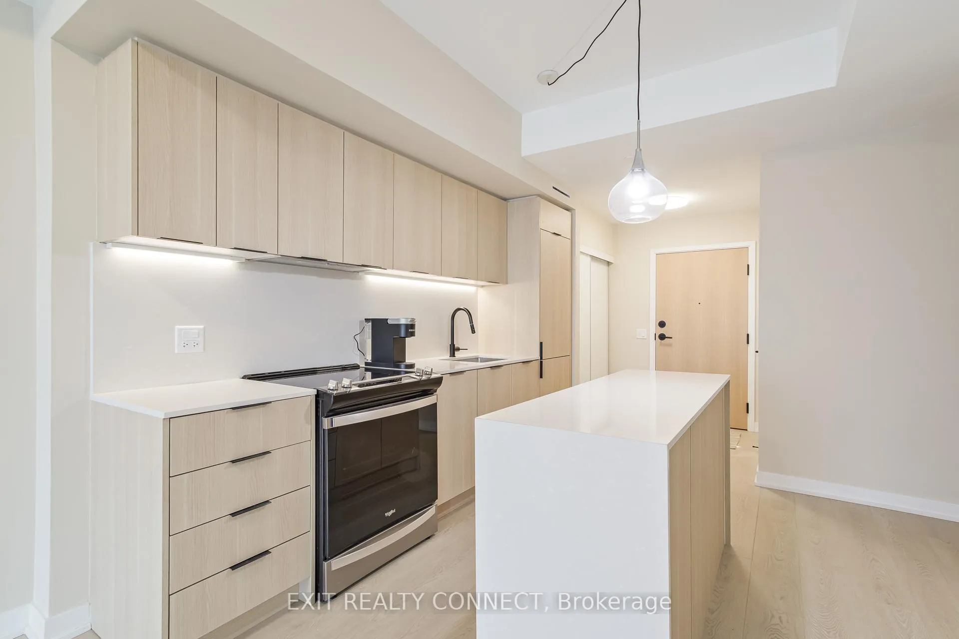 Photo 7 of Unit 218, 31 Huron Street, Collingwood — HOMEH