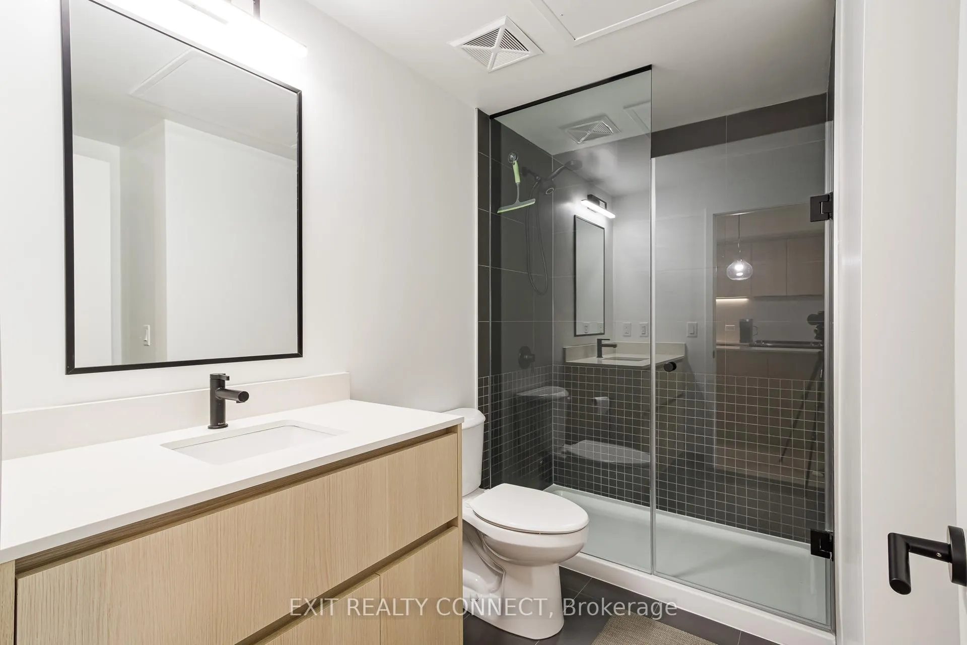 Photo 12 of Unit 218, 31 Huron Street, Collingwood — HOMEH