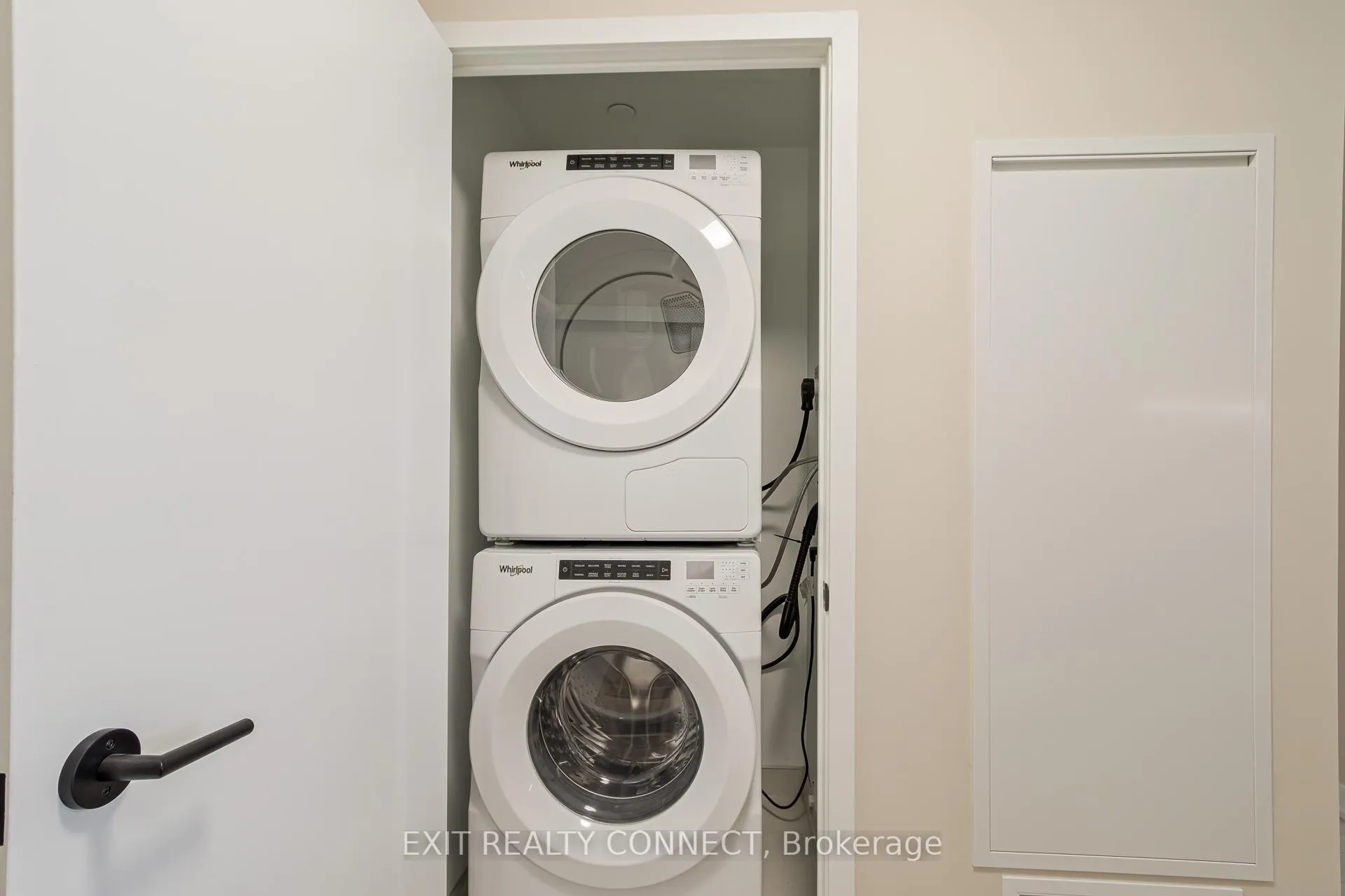 Photo 16 of Unit 218, 31 Huron Street, Collingwood — HOMEH