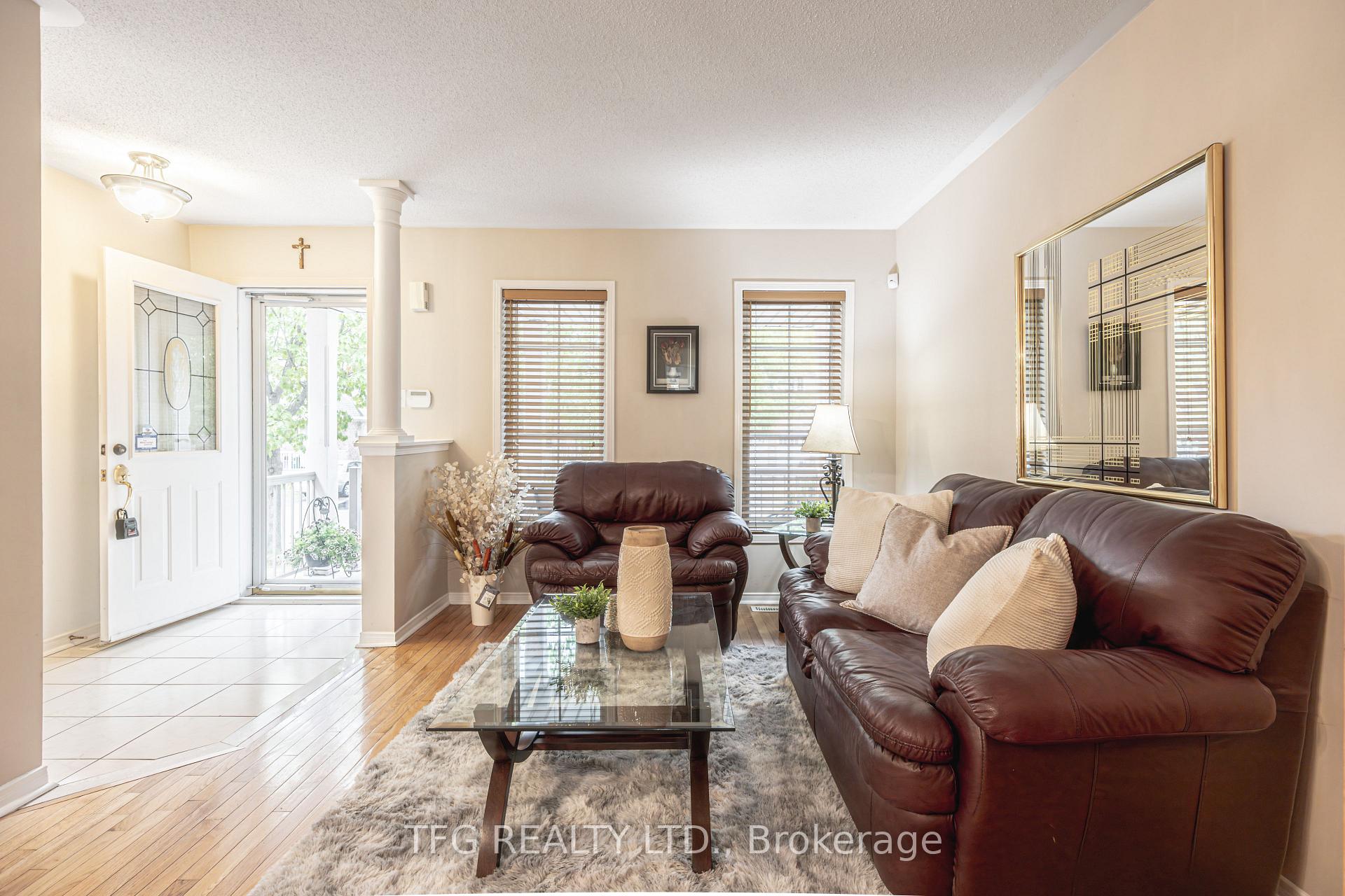 Photo 6 of 84 Stotts Crescent, Markham, Wismer — HOMEH