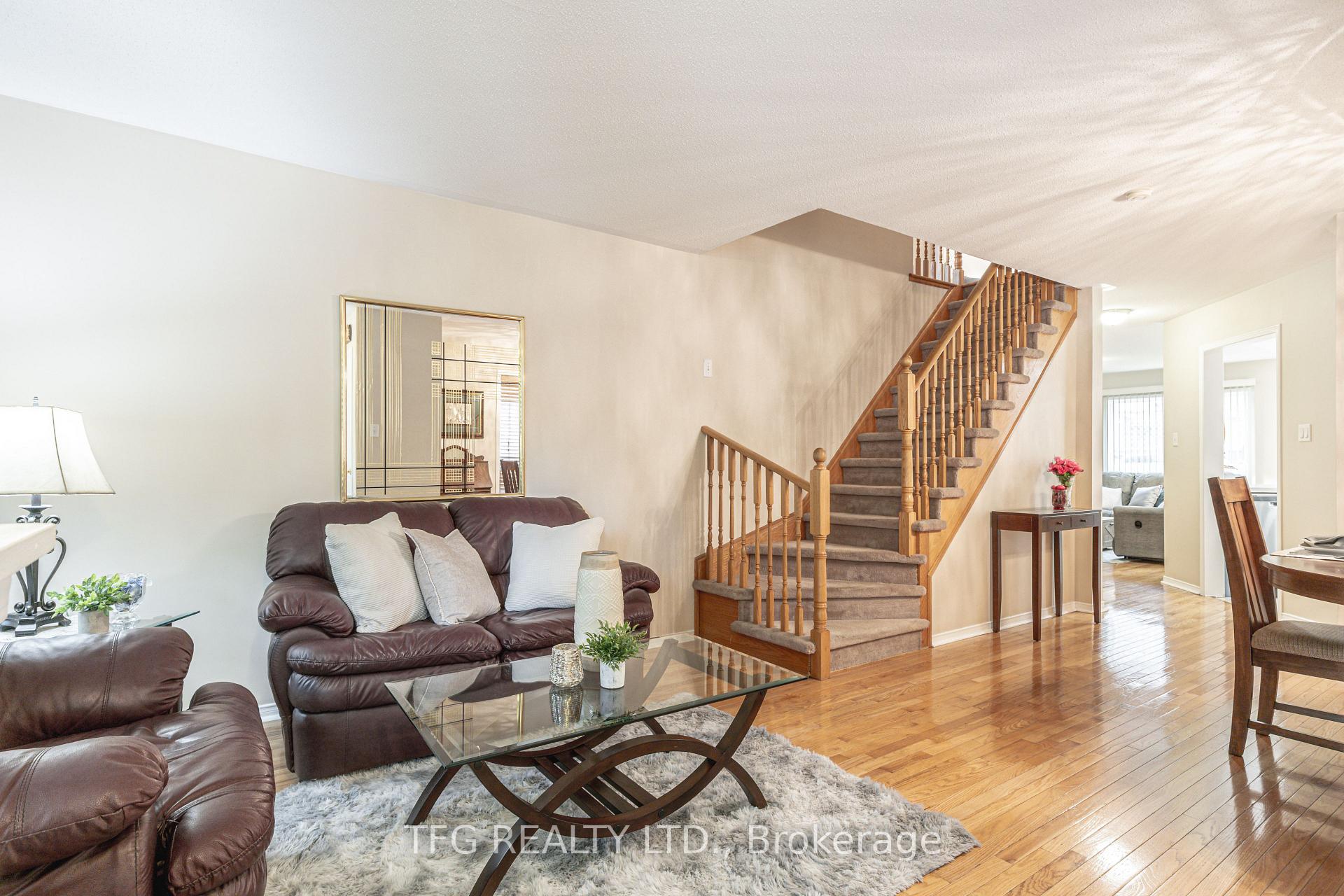 Photo 8 of 84 Stotts Crescent, Markham, Wismer — HOMEH