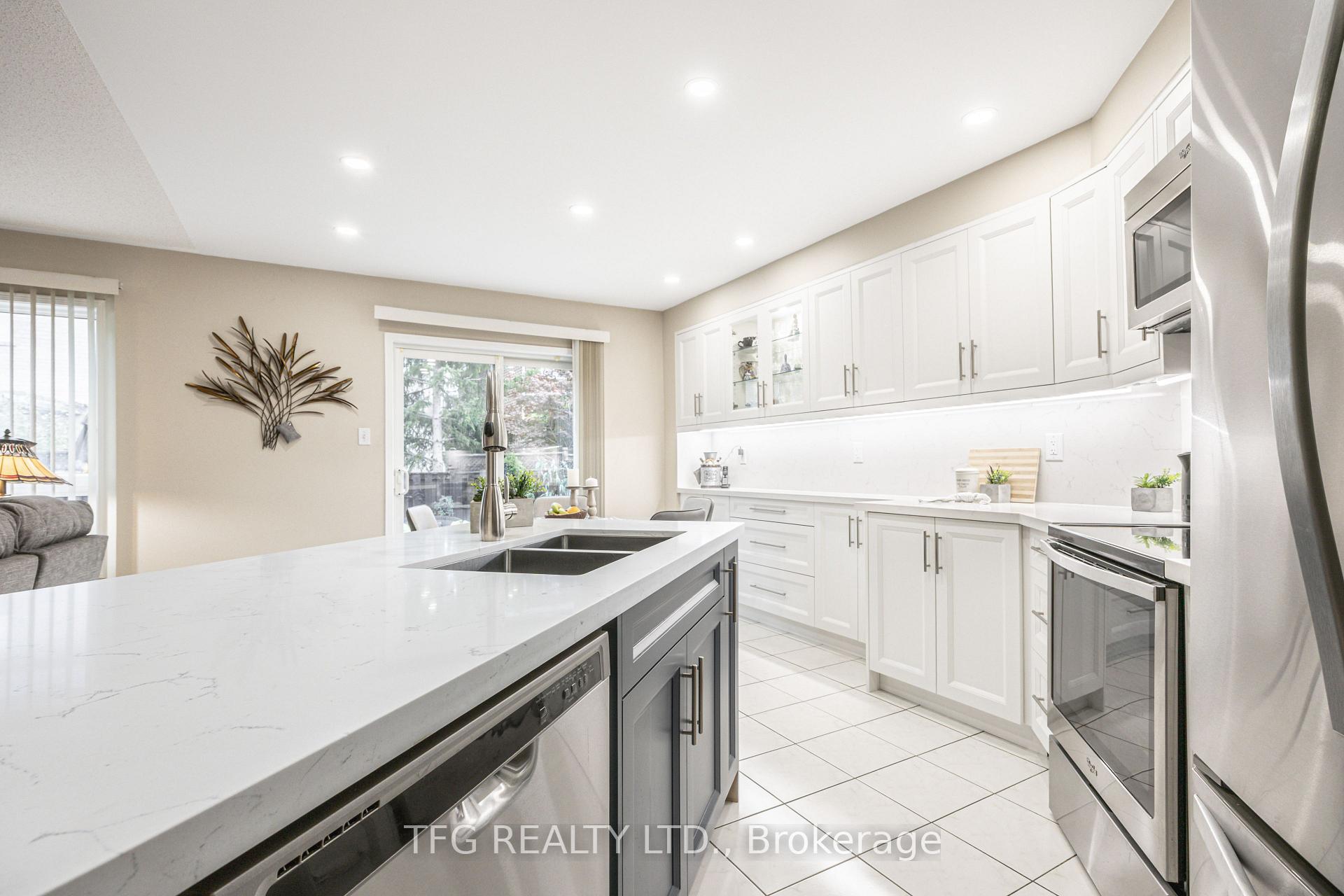 Photo 13 of 84 Stotts Crescent, Markham, Wismer — HOMEH