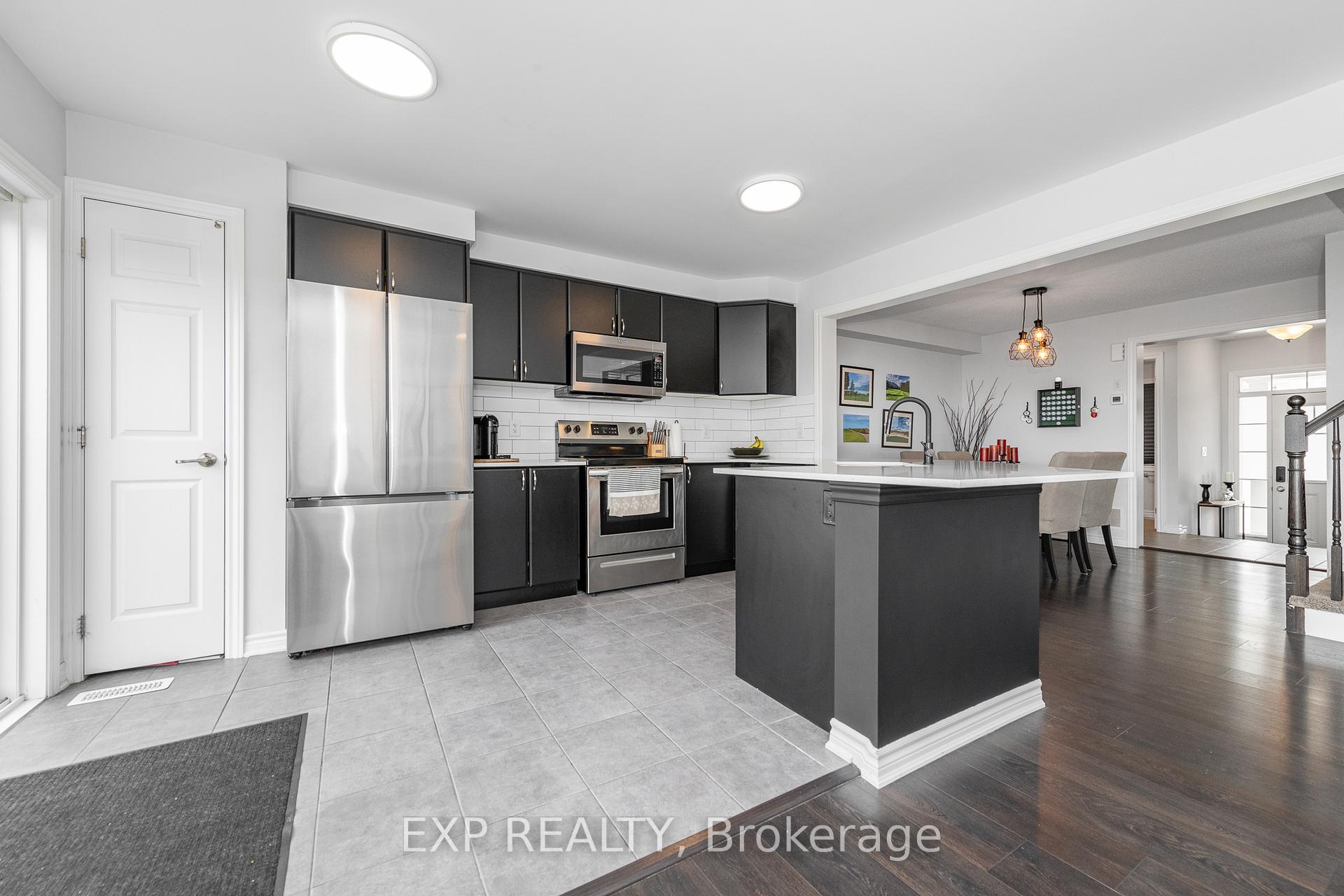 Photo 19 of 103 Cranesbill Road, Ottawa, Kanata - Emerald Meadows/Trailwest — HOMEH