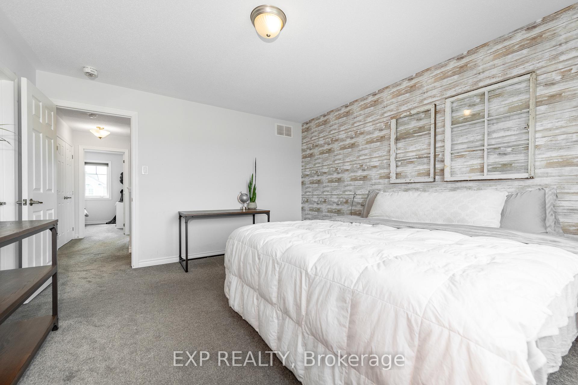 Photo 23 of 103 Cranesbill Road, Ottawa, Kanata - Emerald Meadows/Trailwest — HOMEH