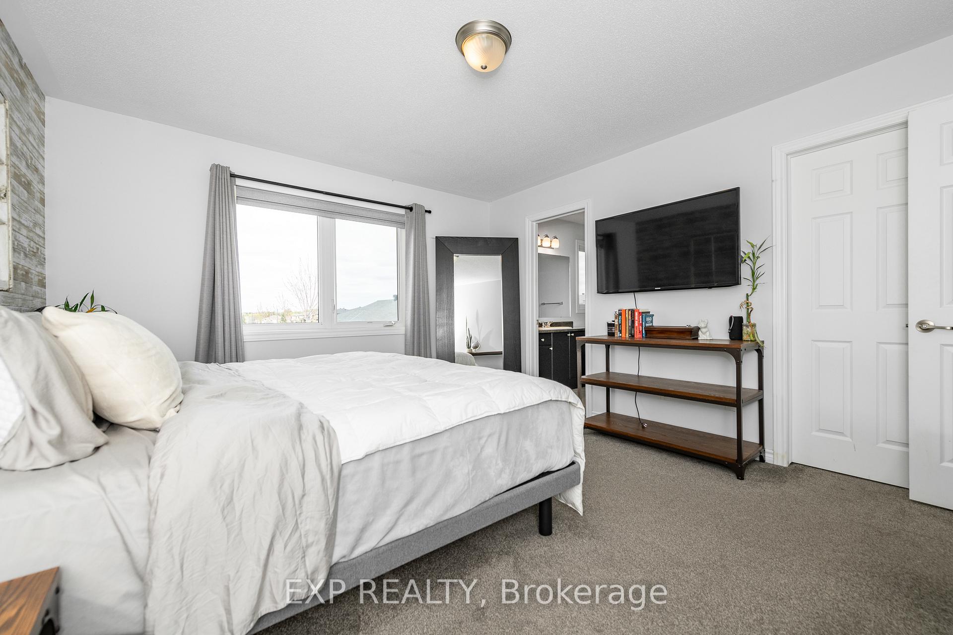 Photo 24 of 103 Cranesbill Road, Ottawa, Kanata - Emerald Meadows/Trailwest — HOMEH