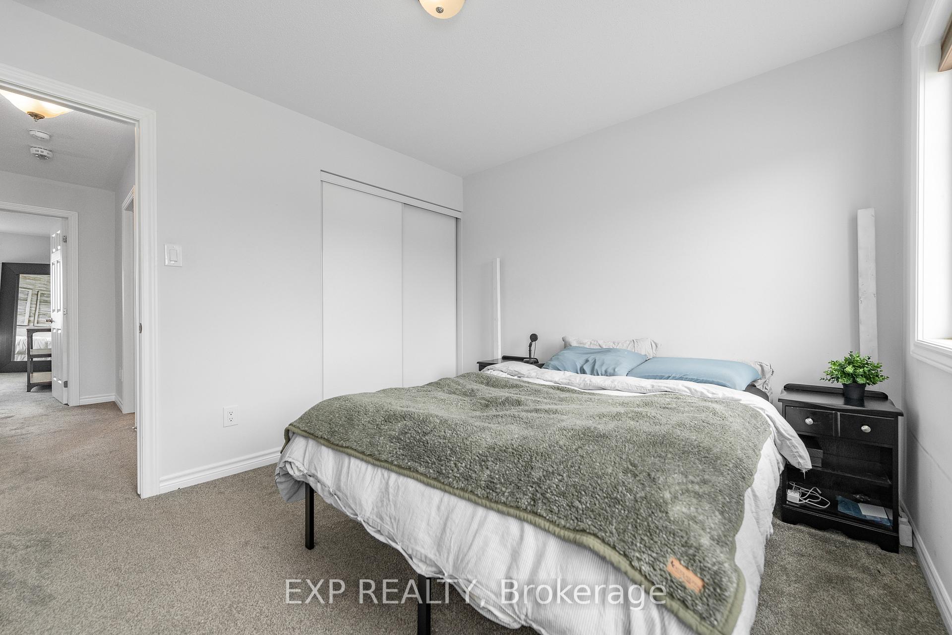 Photo 29 of 103 Cranesbill Road, Ottawa, Kanata - Emerald Meadows/Trailwest — HOMEH