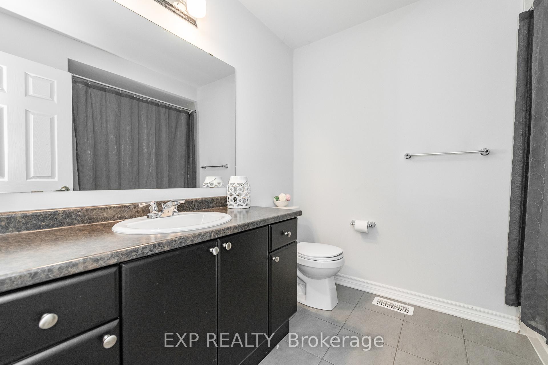 Photo 32 of 103 Cranesbill Road, Ottawa, Kanata - Emerald Meadows/Trailwest — HOMEH