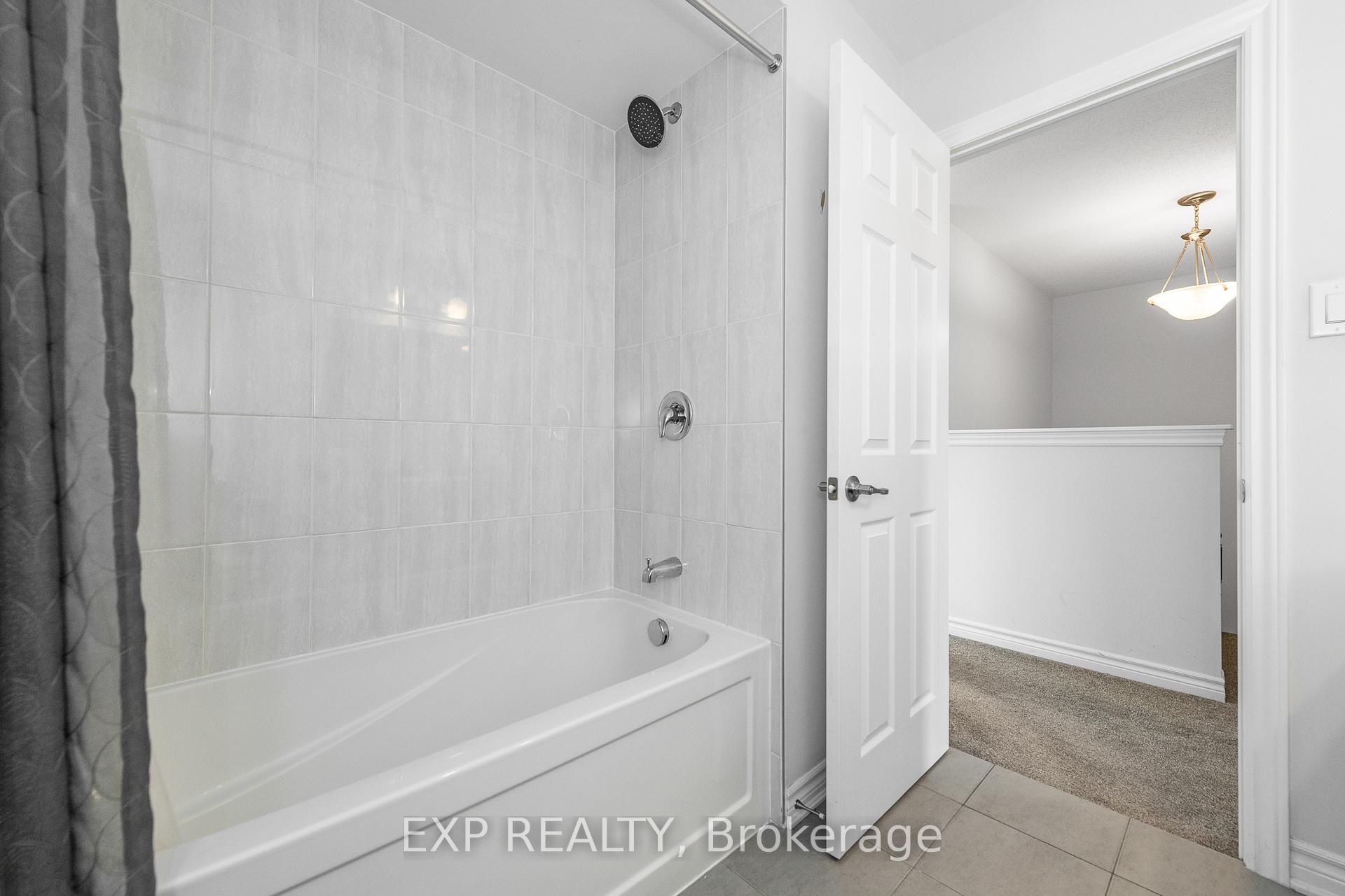 Photo 33 of 103 Cranesbill Road, Ottawa, Kanata - Emerald Meadows/Trailwest — HOMEH