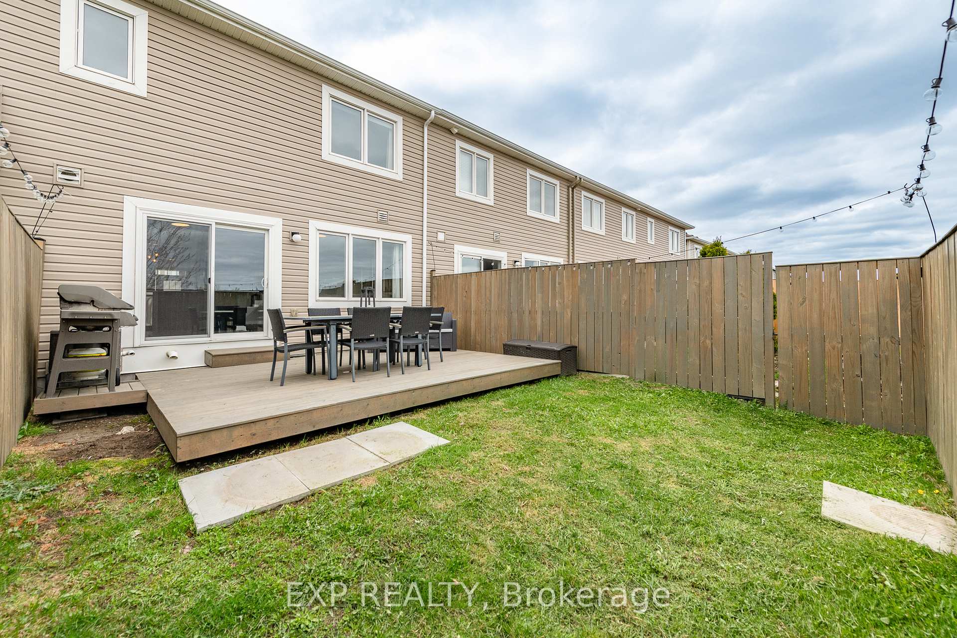 Photo 39 of 103 Cranesbill Road, Ottawa, Kanata - Emerald Meadows/Trailwest — HOMEH
