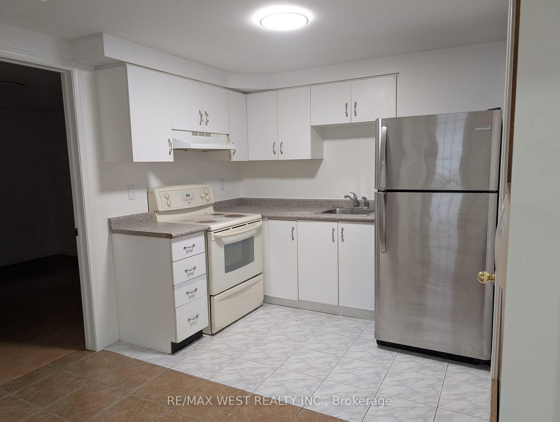 Photo 8 of Unit BSMT, 45 Mercer Crescent, Markham, Raymerville — HOMEH