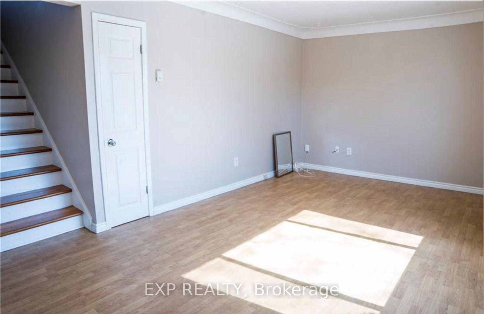 Photo 4 of 250 Highland Road W, Hamilton, Stoney Creek Mountain — HOMEH