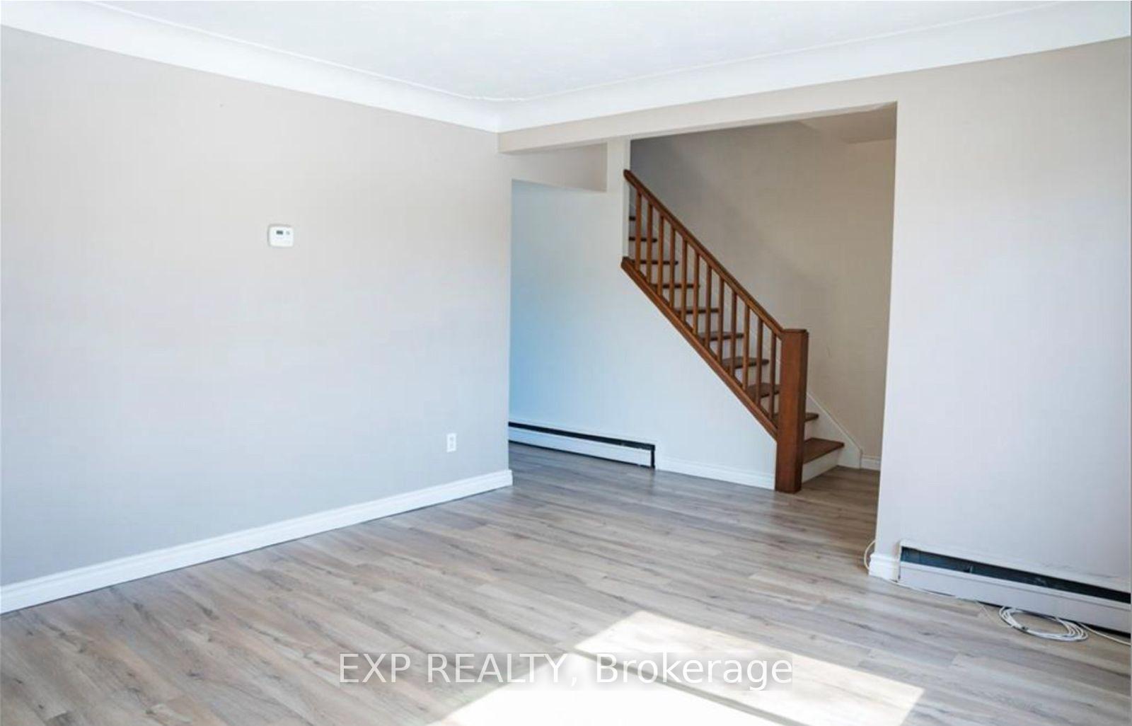 Photo 13 of 250 Highland Road W, Hamilton, Stoney Creek Mountain — HOMEH