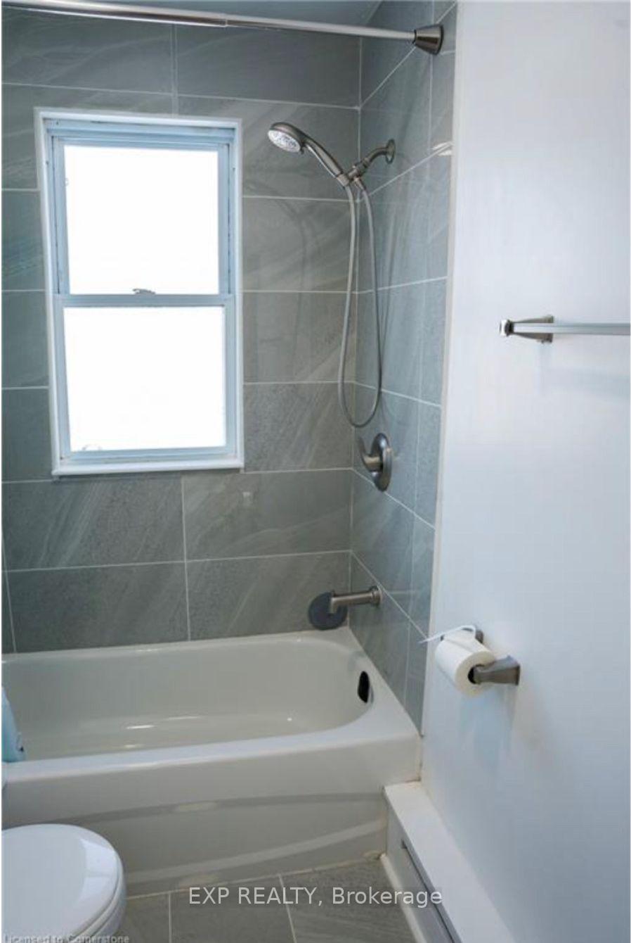 Photo 26 of 250 Highland Road W, Hamilton, Stoney Creek Mountain — HOMEH