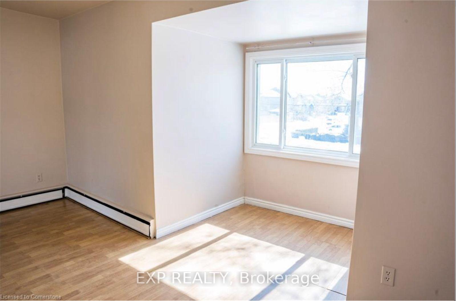 Photo 29 of 250 Highland Road W, Hamilton, Stoney Creek Mountain — HOMEH