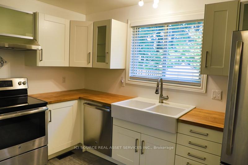 Photo 5 of 39 Foxleigh Crescent, Ottawa, Kanata - Bridlewood — HOMEH