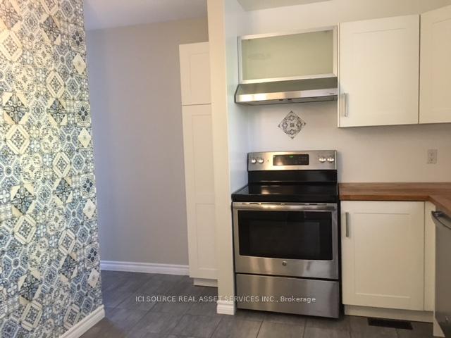 Photo 6 of 39 Foxleigh Crescent, Ottawa, Kanata - Bridlewood — HOMEH