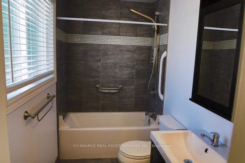 Photo 11 of 39 Foxleigh Crescent, Ottawa, Kanata - Bridlewood — HOMEH