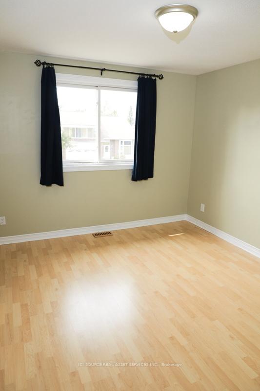 Photo 15 of 39 Foxleigh Crescent, Ottawa, Kanata - Bridlewood — HOMEH