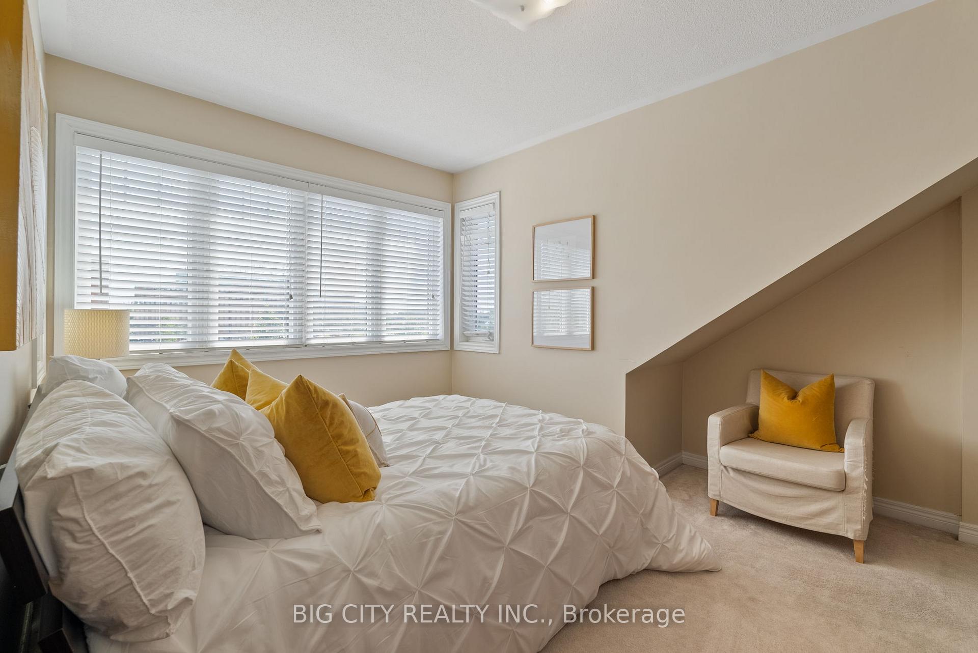 Photo 24 of 98 Riverlands Avenue, Markham, Cornell — HOMEH
