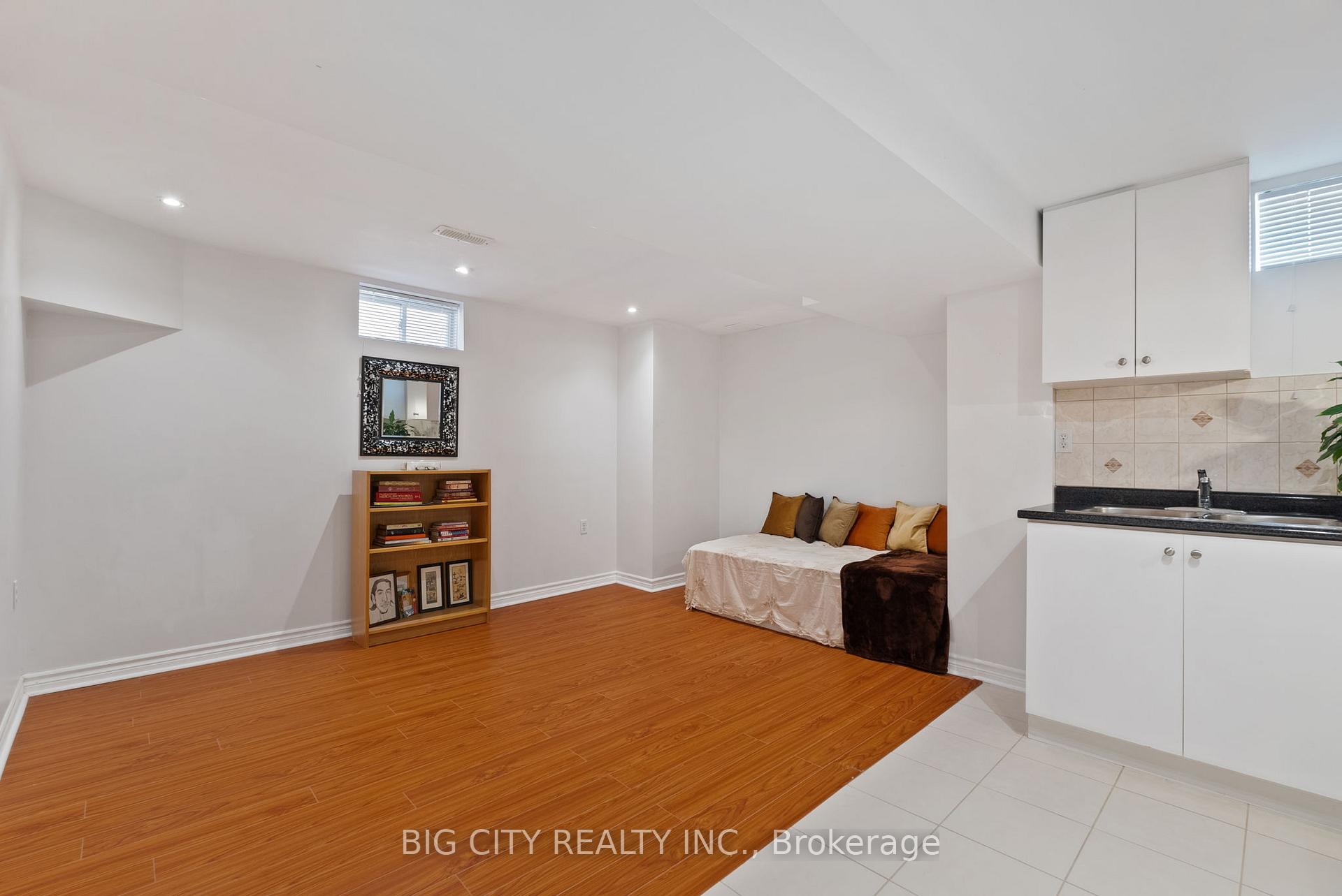 Photo 29 of 98 Riverlands Avenue, Markham, Cornell — HOMEH