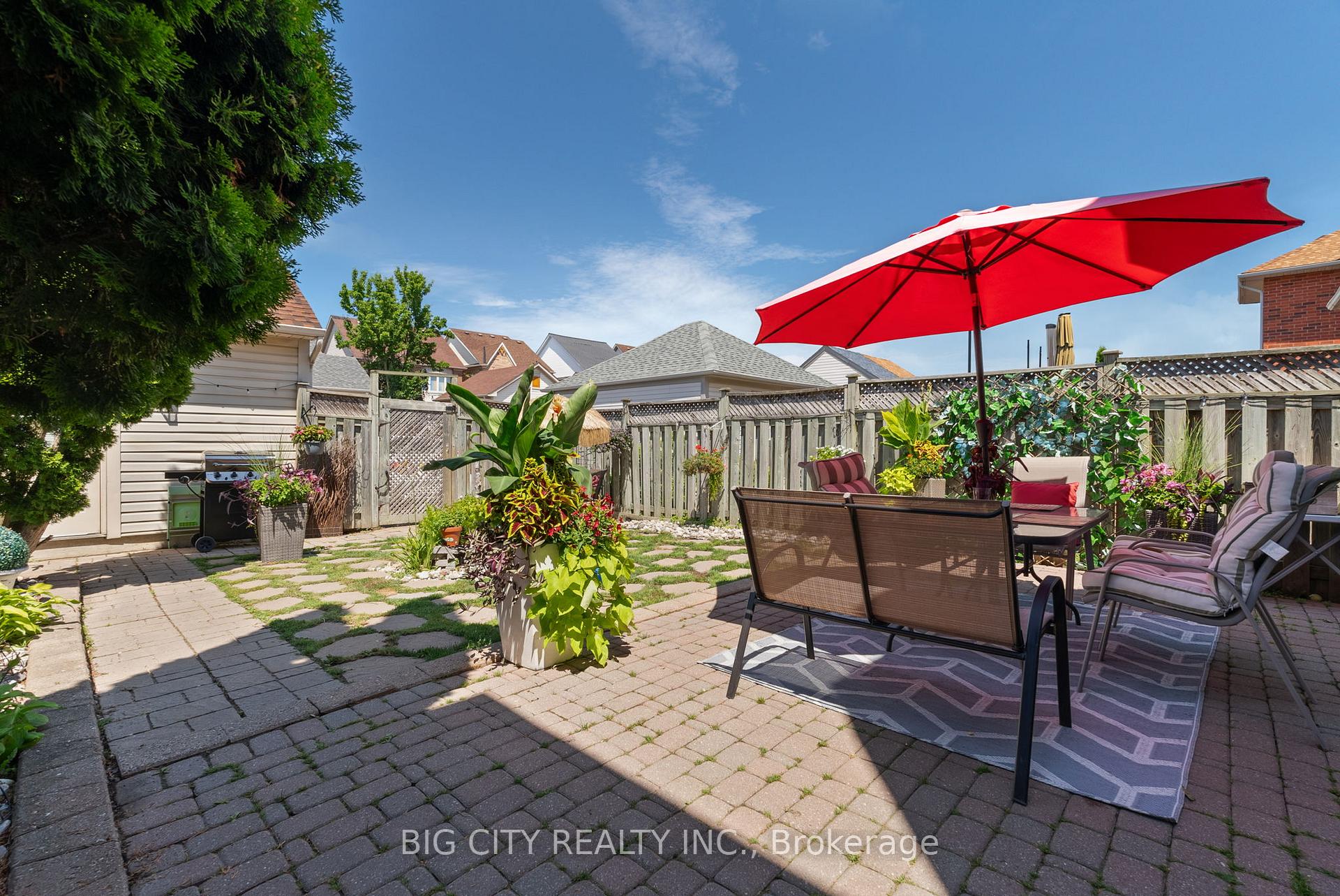 Photo 32 of 98 Riverlands Avenue, Markham, Cornell — HOMEH