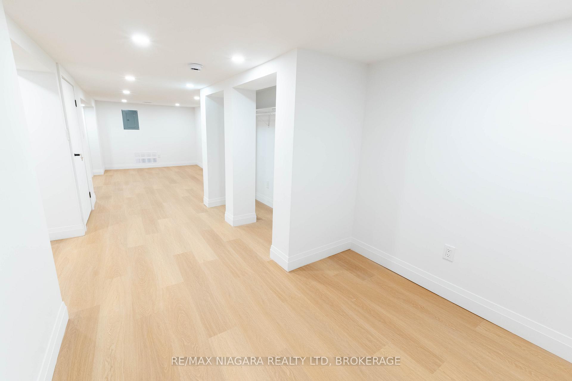 Photo 1 of 533 Cannon Street E, Hamilton, Gibson — HOMEH