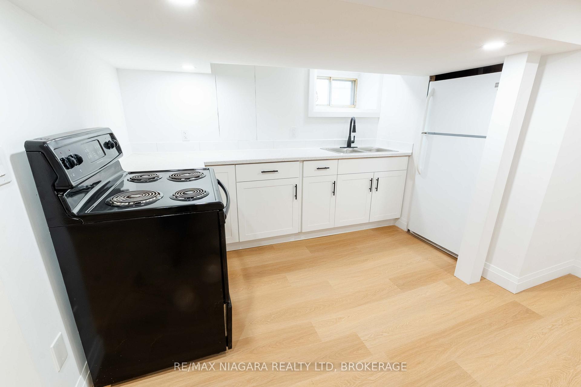 Photo 15 of 533 Cannon Street E, Hamilton, Gibson — HOMEH