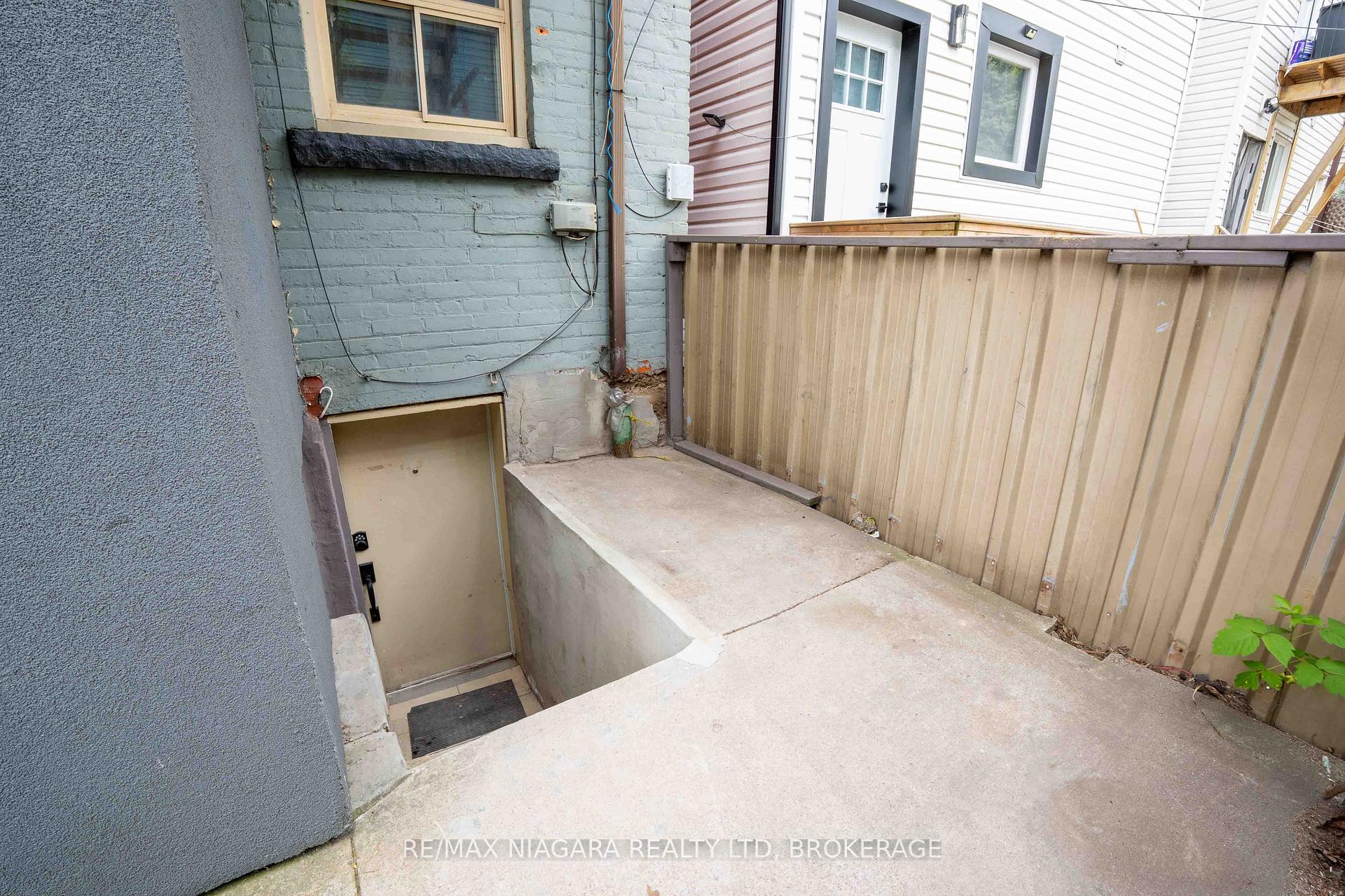 Photo 25 of 533 Cannon Street E, Hamilton, Gibson — HOMEH