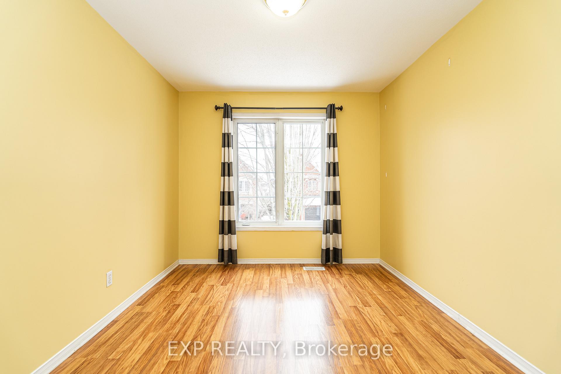 Photo 20 of 120 Landover Crescent, Ottawa, Kanata - Emerald Meadows/Trailwest — HOMEH