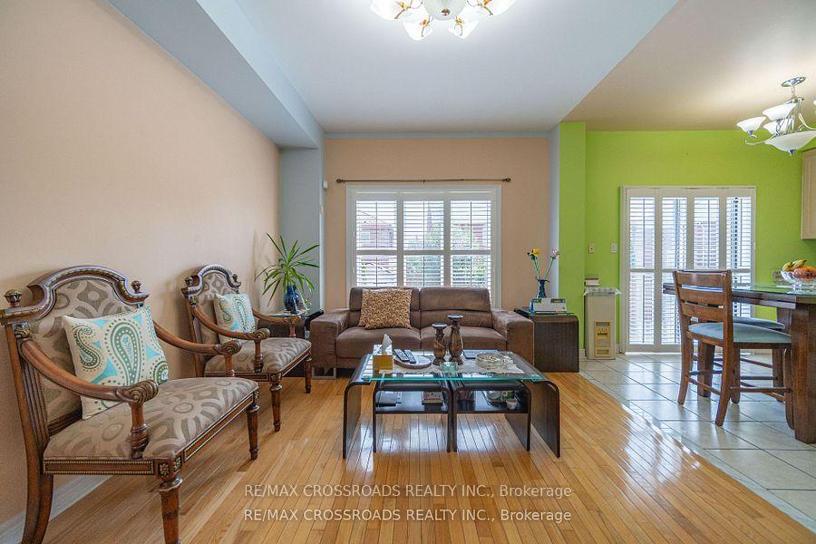 Photo 14 of 37 Clifton Court, Markham, Middlefield — HOMEH