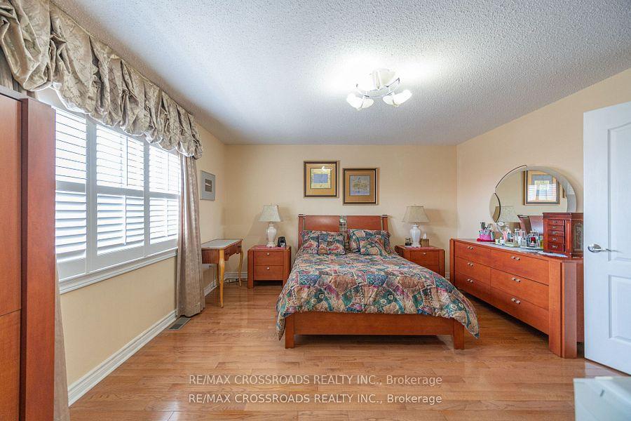 Photo 26 of 37 Clifton Court, Markham, Middlefield — HOMEH