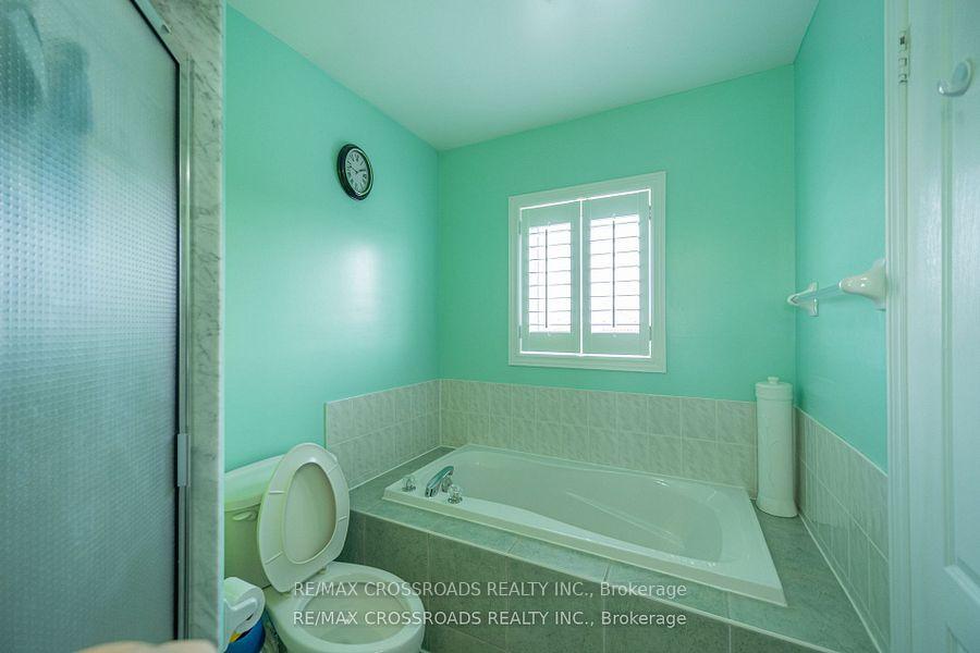 Photo 28 of 37 Clifton Court, Markham, Middlefield — HOMEH