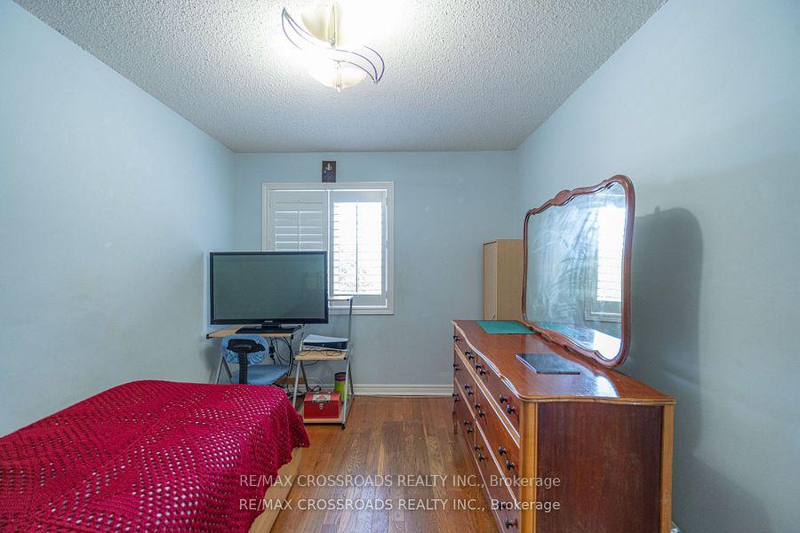 Photo 29 of 37 Clifton Court, Markham, Middlefield — HOMEH
