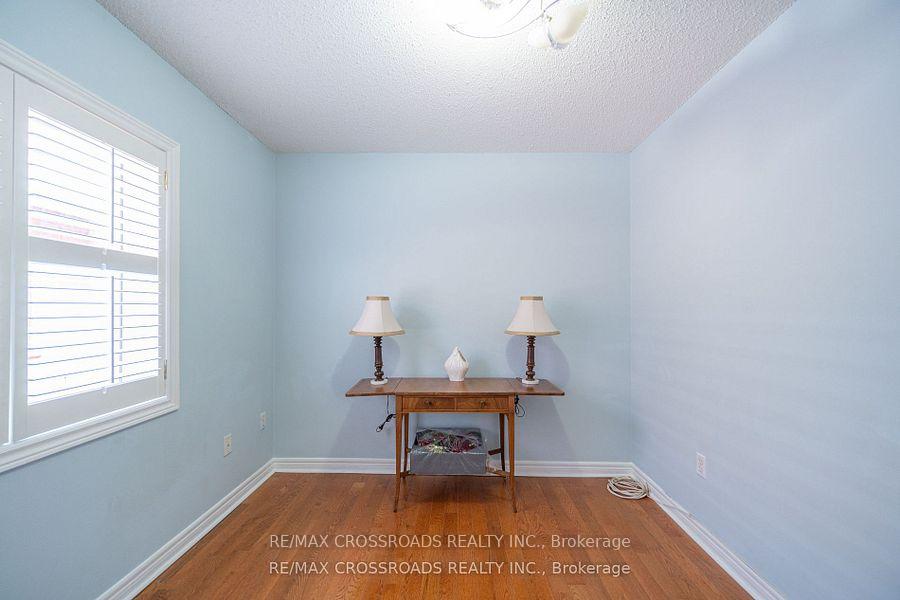 Photo 31 of 37 Clifton Court, Markham, Middlefield — HOMEH