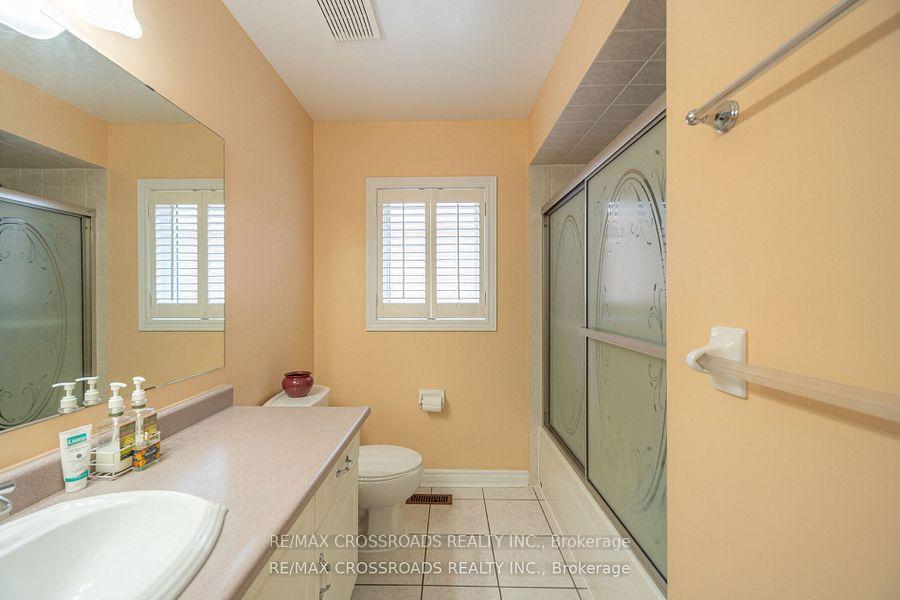Photo 36 of 37 Clifton Court, Markham, Middlefield — HOMEH
