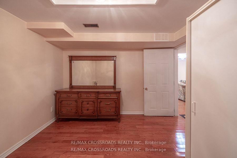 Photo 43 of 37 Clifton Court, Markham, Middlefield — HOMEH