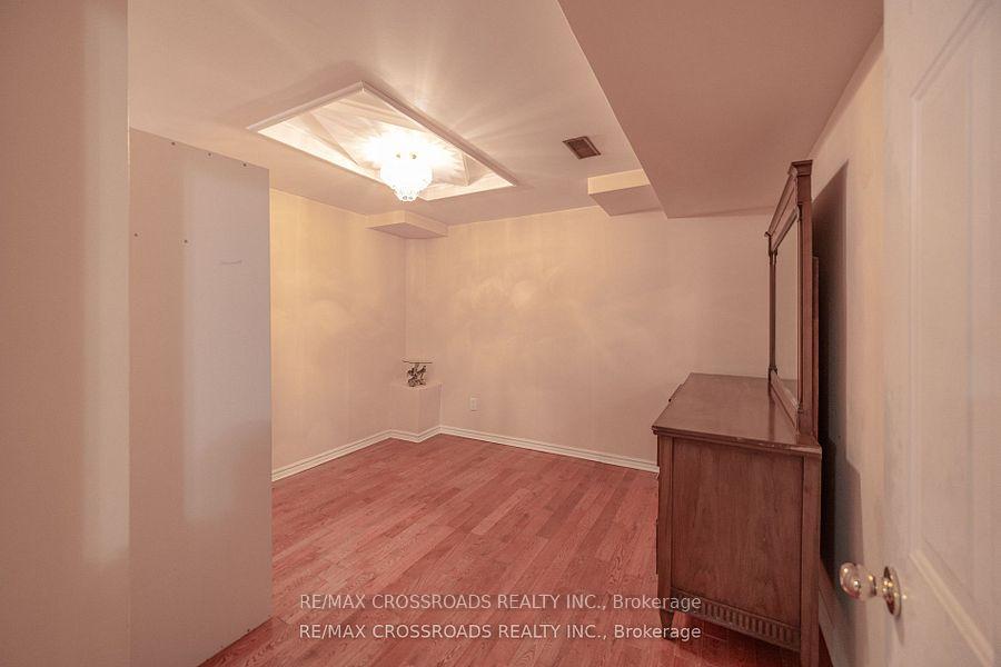 Photo 44 of 37 Clifton Court, Markham, Middlefield — HOMEH