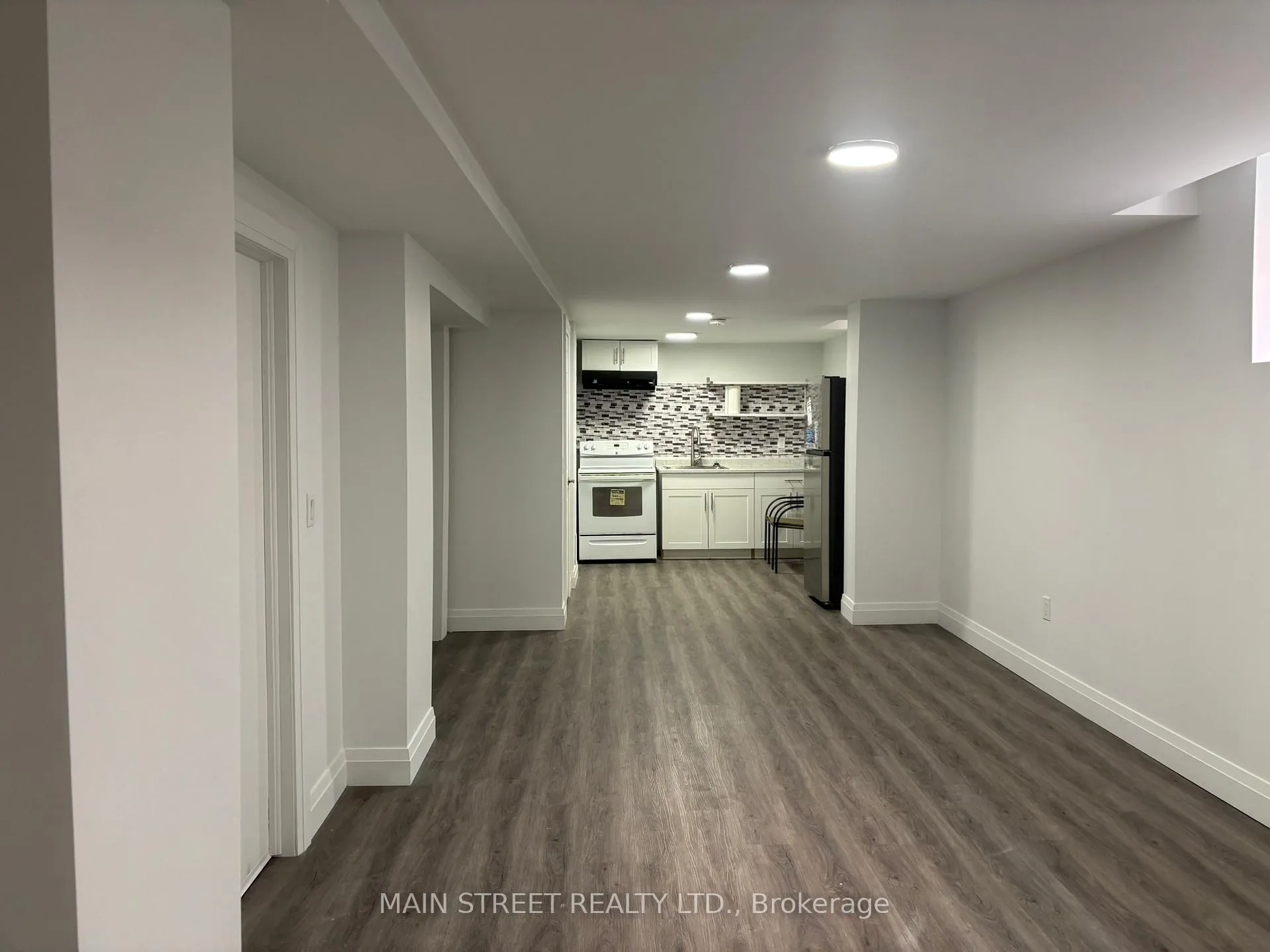 Photo 5 of 76 William Honey Crescent, Markham, Middlefield — HOMEH