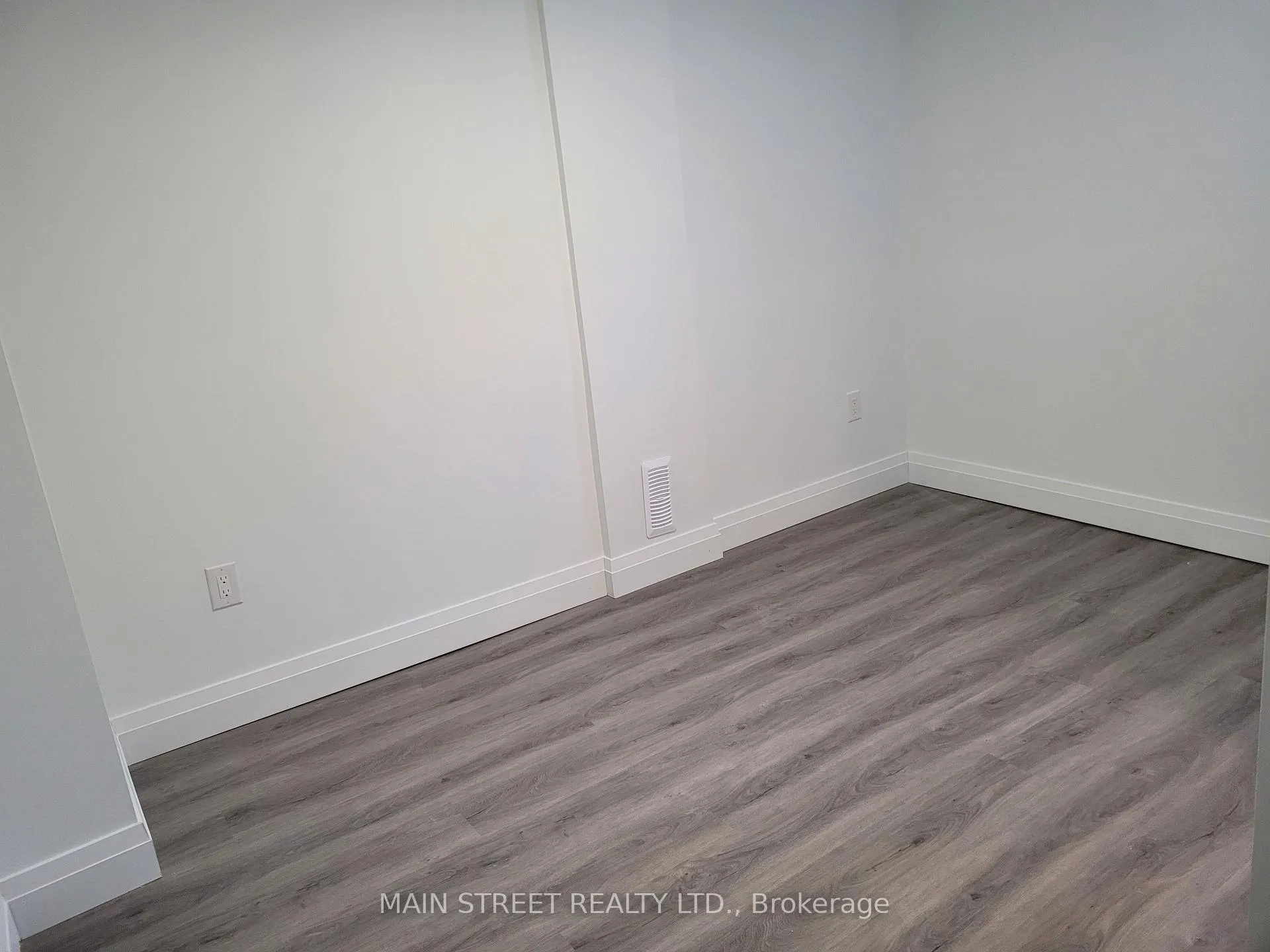 Photo 15 of 76 William Honey Crescent, Markham, Middlefield — HOMEH