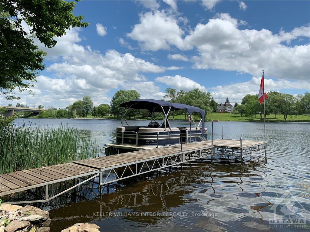 Photo 2 of 1388 Commodore Lane, Ottawa, Kars — HOMEH
