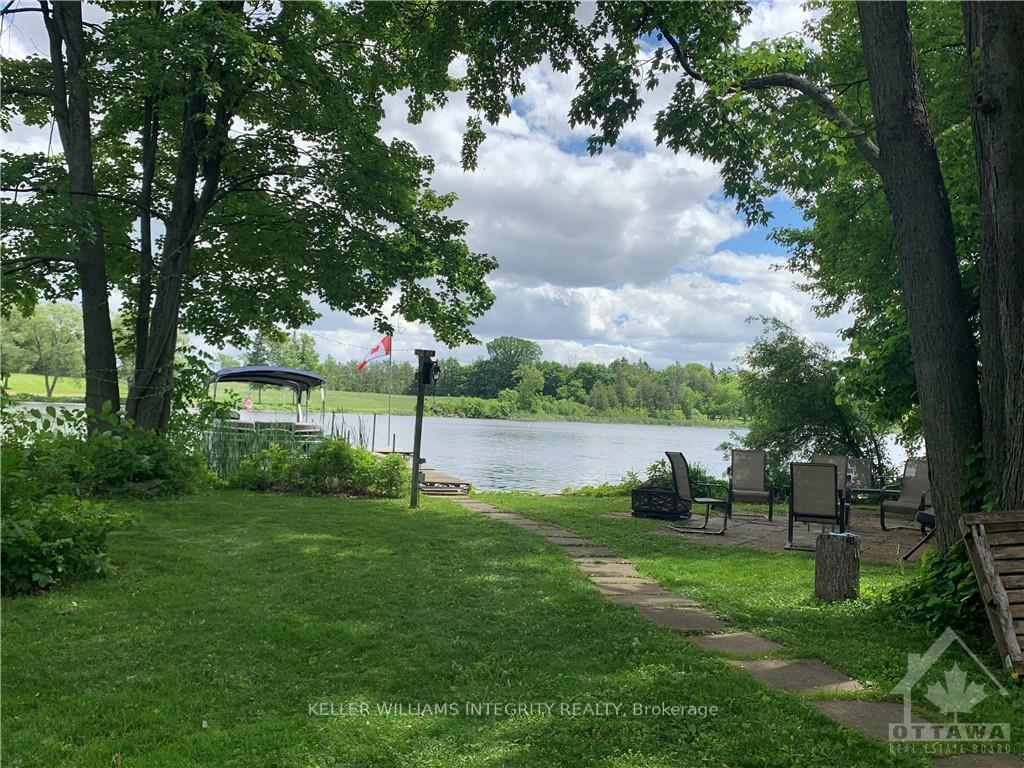 Photo 3 of 1388 Commodore Lane, Ottawa, Kars — HOMEH