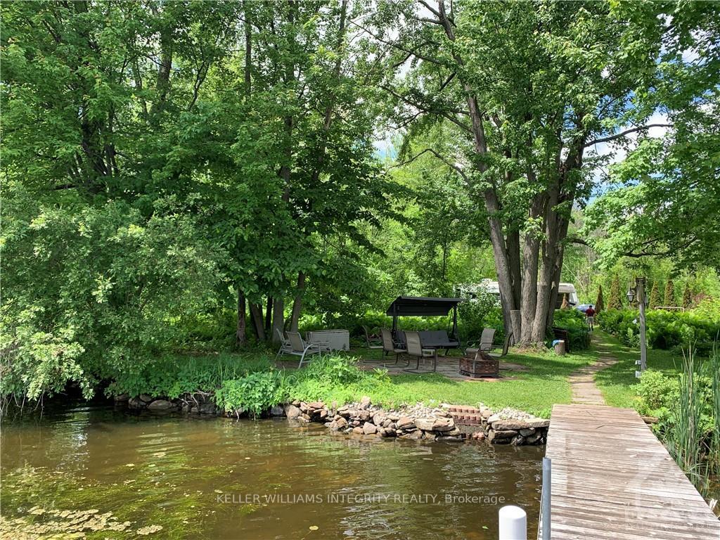 Photo 8 of 1388 Commodore Lane, Ottawa, Kars — HOMEH
