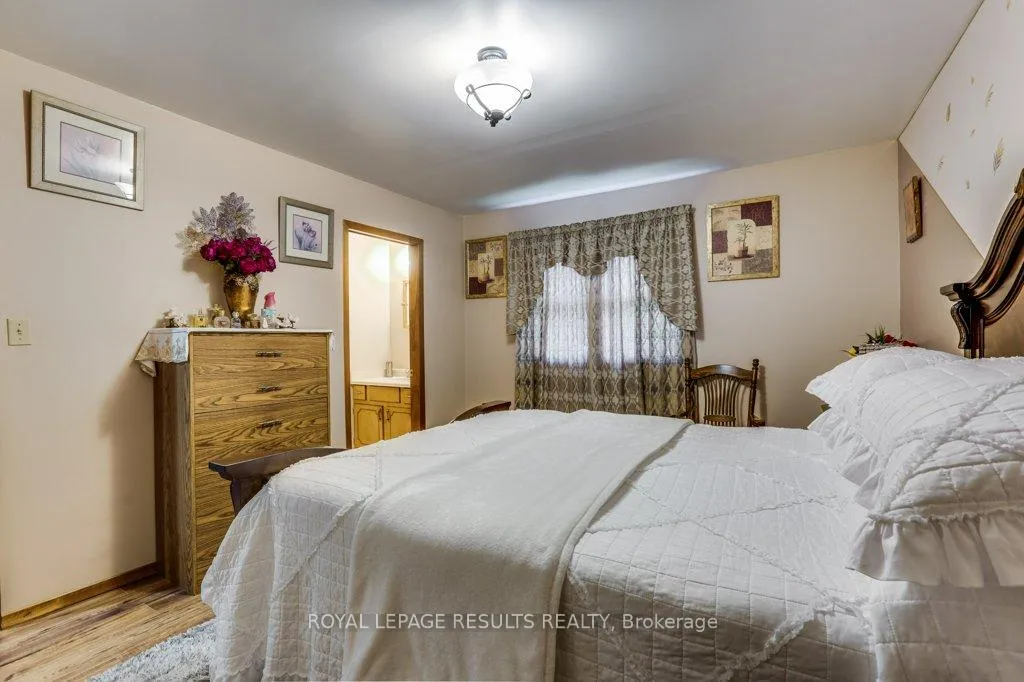 Photo 20 of 9200 Richmond Road, Bayham, Richmond — HOMEH