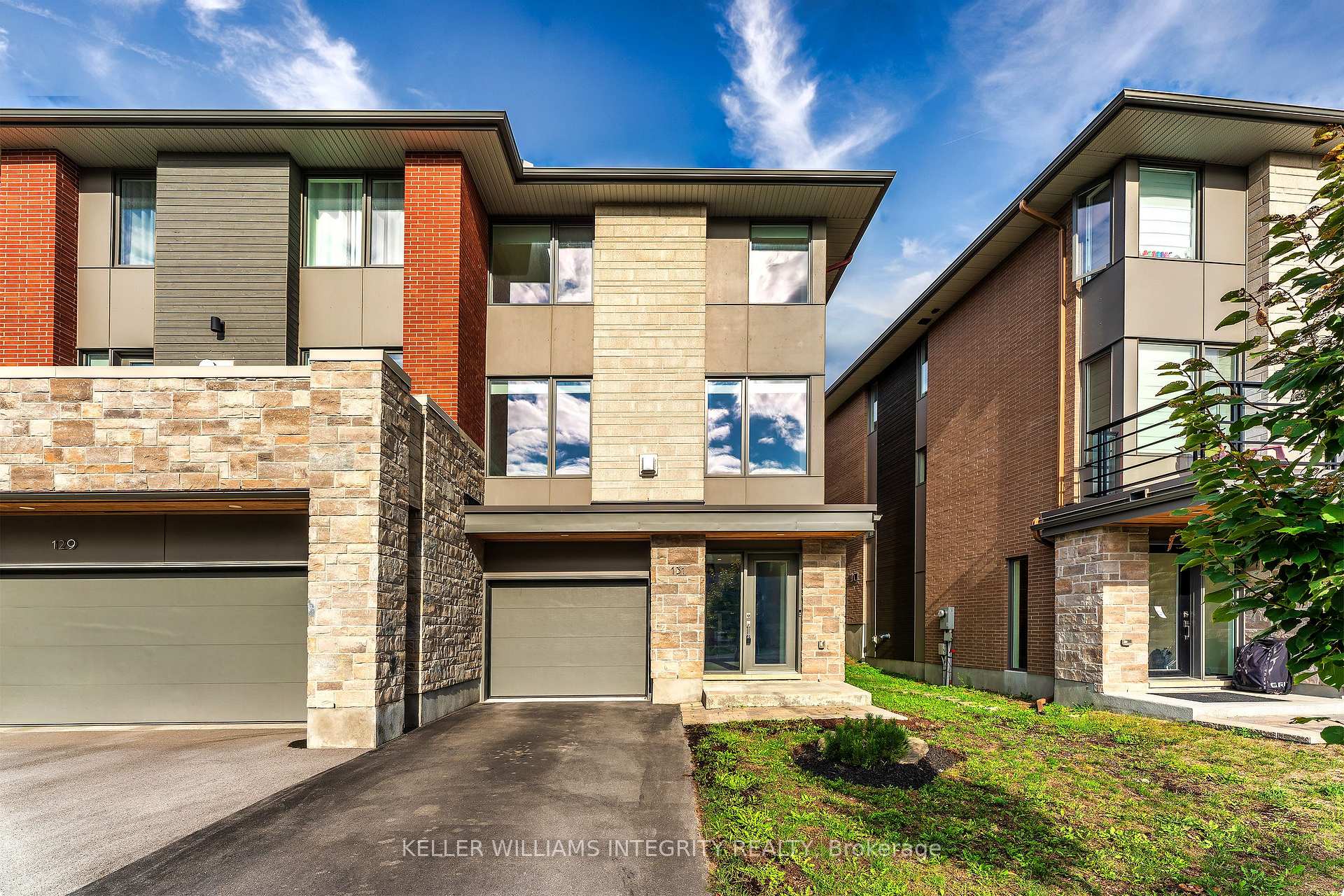 Photo 2 of 131 Boundstone Way, Ottawa, Kanata - Kanata Lakes/Heritage Hills — HOMEH